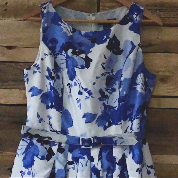 JESSICA HOWARD fit and flare sleeveless blue/white belted floral dress, size 12 - Picture 4 of 9